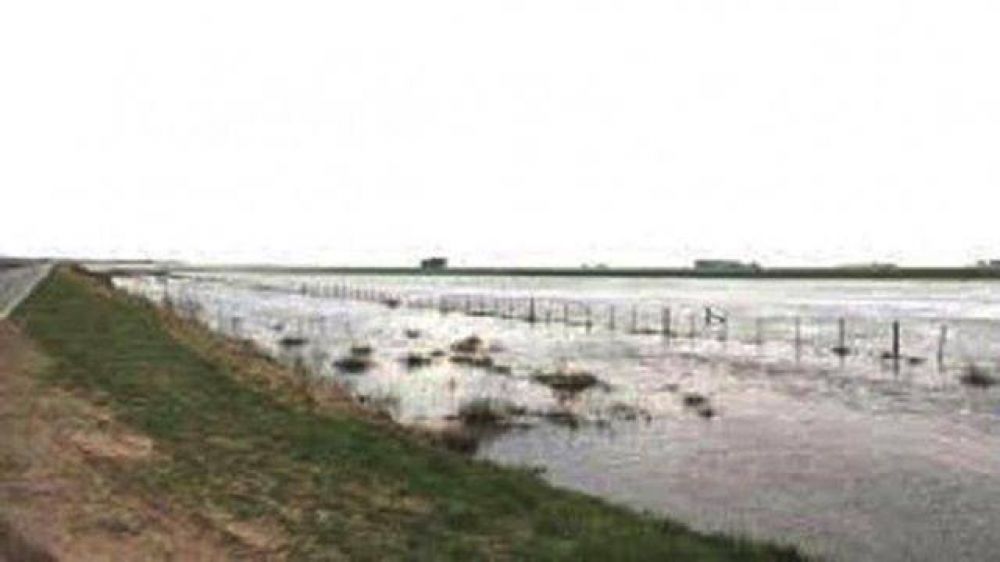 Inundaciones: piden que se frene la suba impositiva