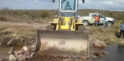 Las lluvias obligaron a realizar tareas en la Ruta 35: Hay un desv�o en el km. 43