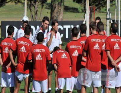 Estudiantes va con titulares ante Central