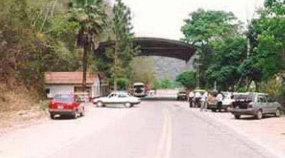 Un ni�o muri� tras ser atropellado sobre la RN50 en Aguas Blancas