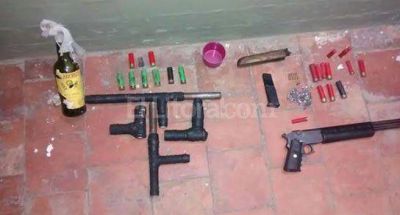 Feroz balacera contra una casa