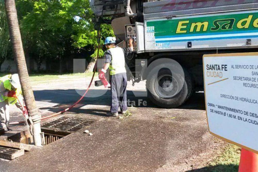 Limpiaron 45 kil�metros de desag�es entubados en Santa Fe