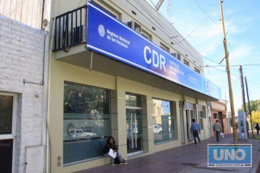 Realizan m�s de 600 tr�mites por d�a para renovar el DNI en Paran�