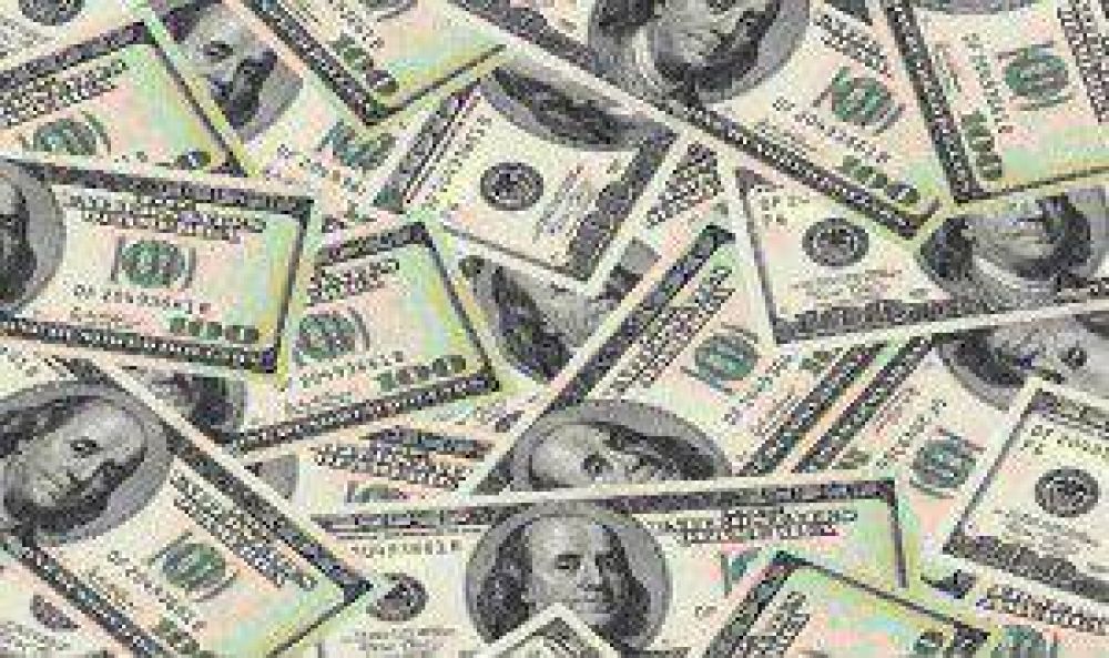 Fuerte intervenci�n del BCRA hizo hundir al d�lar blue hasta $13,10