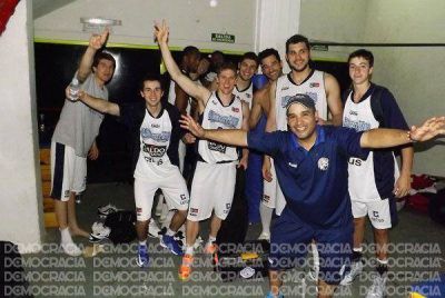 Argentino gan� pero no le alcanz� para acceder a la final del torneo continental