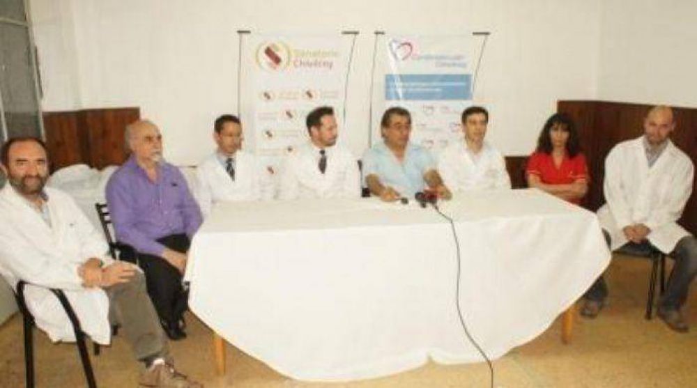 Se realiz la primera ciruga cardiovascular a cielo abierto