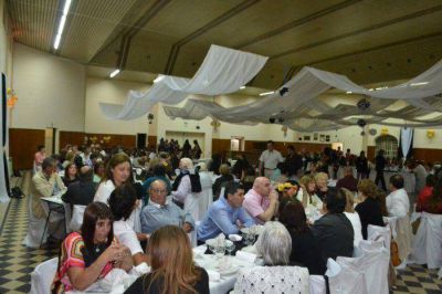 Culminaron los festejos de las bodas de oro del Jard�n 901 con una cena show