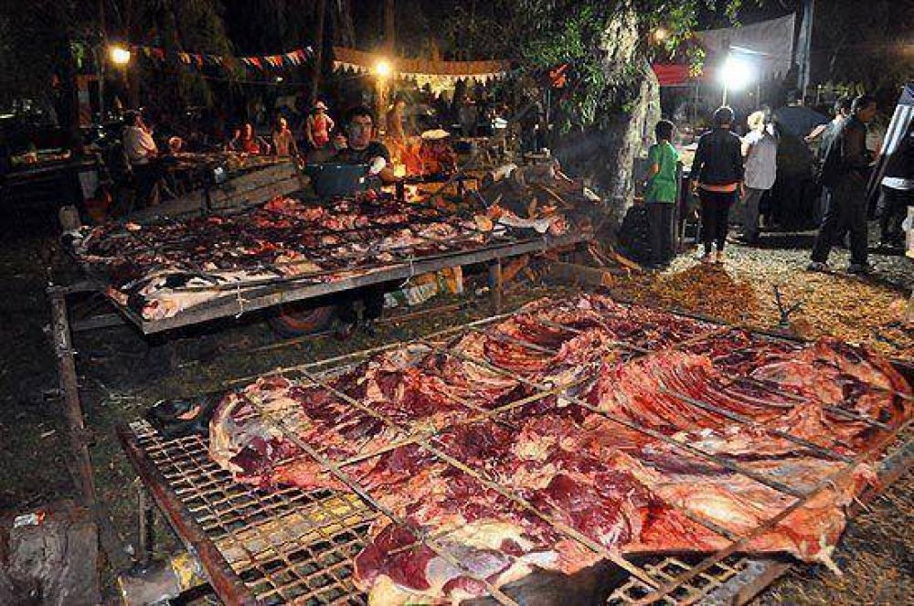 Comenz� �Un Aplauso al Asador�