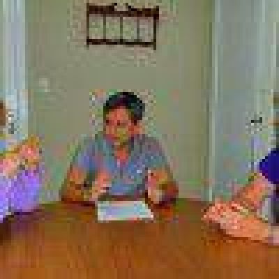 EL CAAN SE REUNI� CON AUED