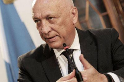 Bonfatti dijo que hay operaciones de sectores pol�ticos para desprestigiar a su gobierno