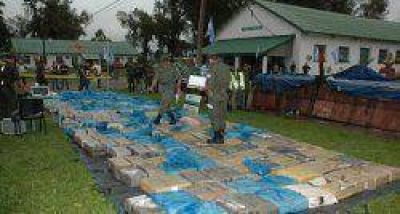 Interceptan un cami�n que llevaba unas tres toneladas de marihuana