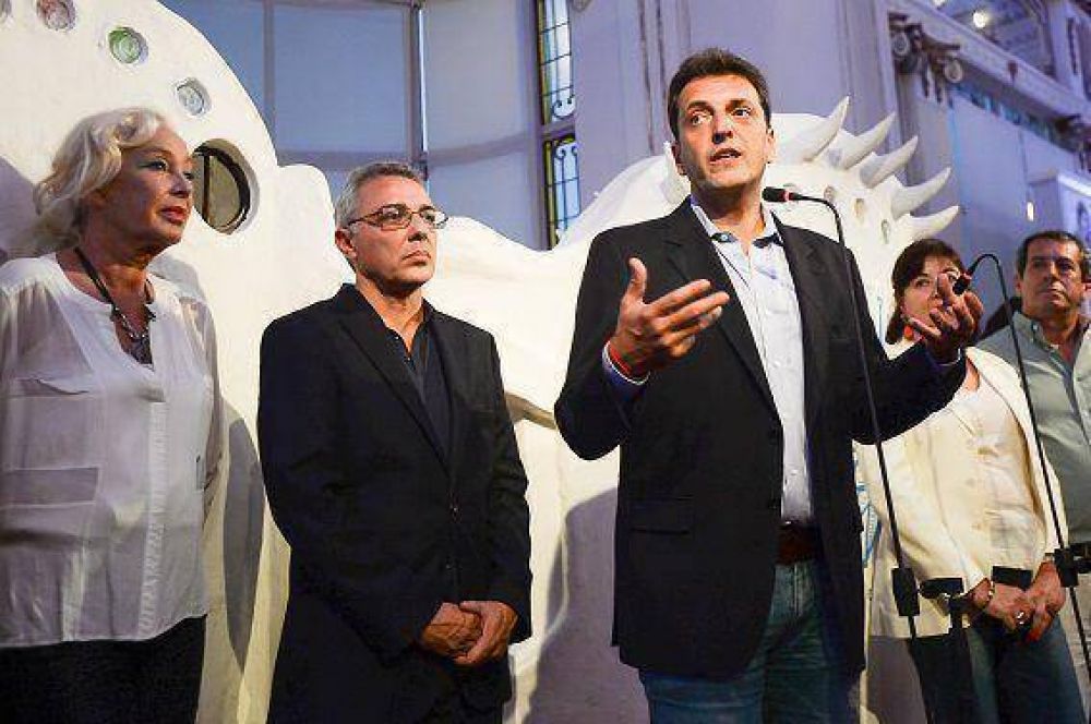 Massa y Zamora inauguraron una muestra homenaje a P�ez Vilar�