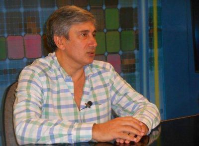 Phatouros: �De las 7 secretar�as, hay 5 que no est�n manejadas por gente de San Mart�n�