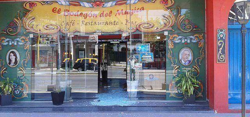 Otra vez atentaron contra el Centro Cultural Padre Mugica de Banfield