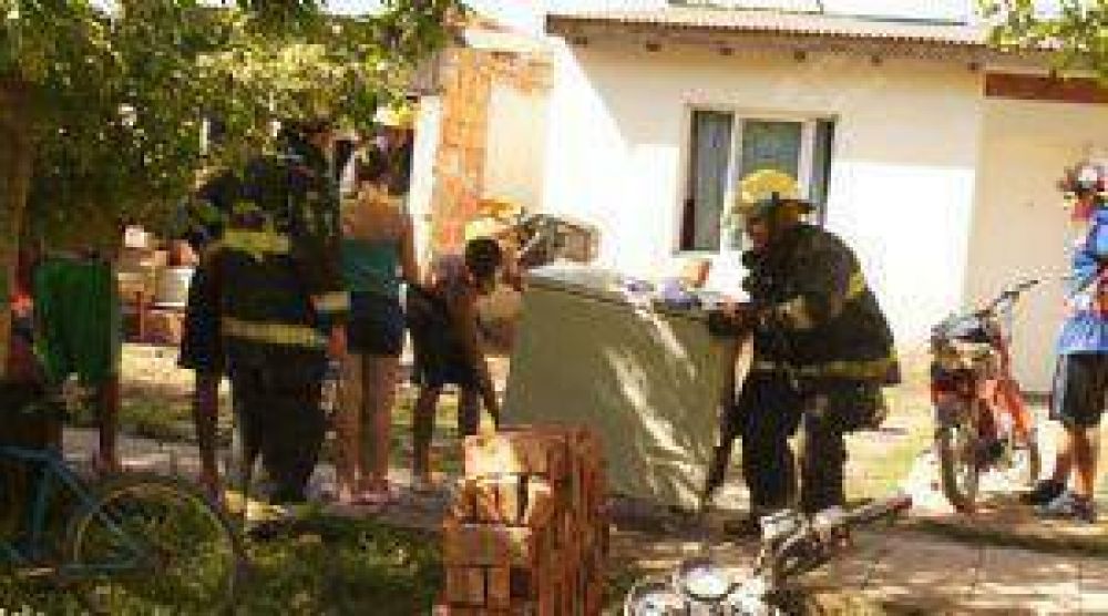 Incendio en una vivienda provoc� importantes p�rdidas