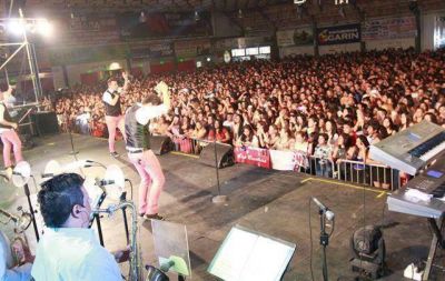 Banda XXI cumpli� 15 a�os y festej� a lo grande con nuevo CD