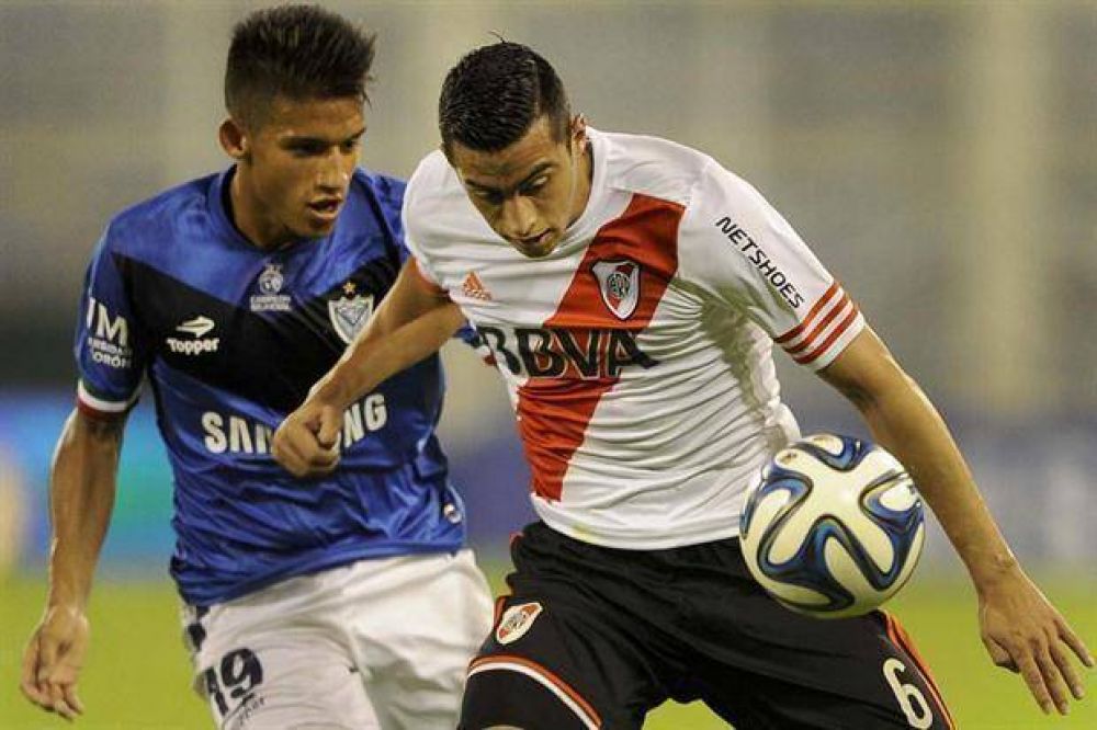 River empat� 1 a 1 con V�lez: mantuvo el invicto y sigue como �nico l�der, pero siente el aliento de Lan�s