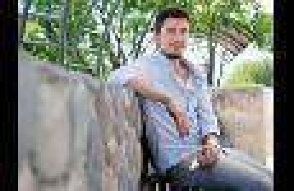 Rodrigo Navarro, el joven maravilla que a los problemas los enfrenta con m�sica y desaf�os