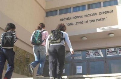 Un nene quiso acuchillar a otro en el colegio San Mart�n