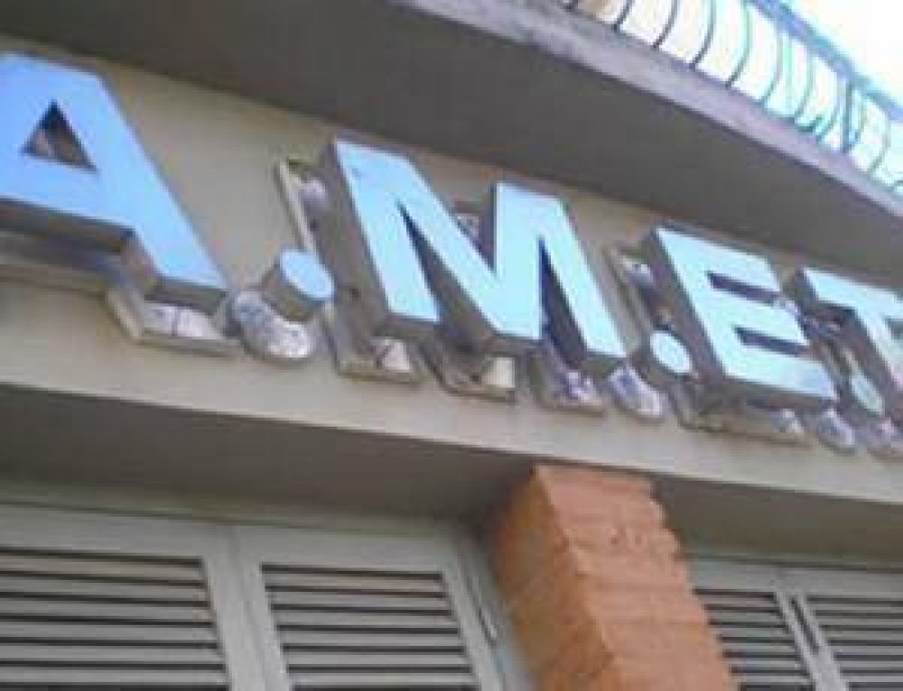 AMET amenaza con no terminar las clases ni tomar ex�menes si no hay arreglo con el gobierno el lunes 