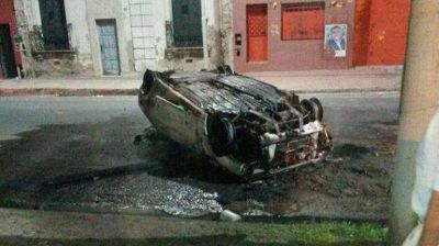 Un muerto y dos heridos graves en un enfrentamiento entre las barras de Dock Sud y San Telmo