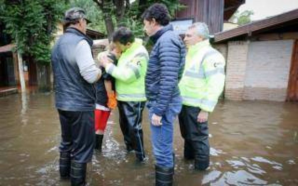 Aseguran que Massa false� una conferencia y que insult� a Scioli