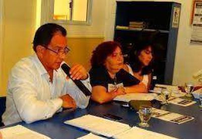 Desde SUTEBA afirman que �la falta de gesti�n del Gobierno de Scioli obliga a dejar a los chicos sin clases�