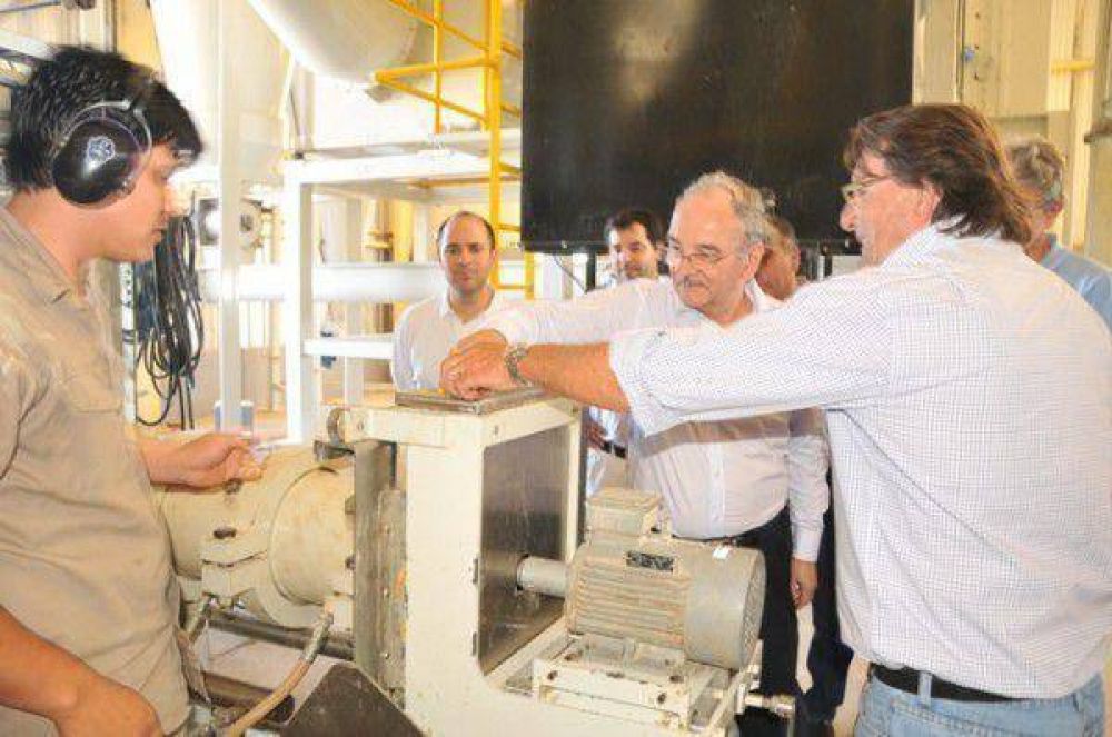 El gobernador Bacileff Ivanoff recorri el establecimiento de produccin arrocera y de pac Puerto Las Palmas