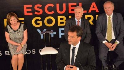 Massa y Olga Riutort oficializaron un acuerdo pol�tico para C�rdoba