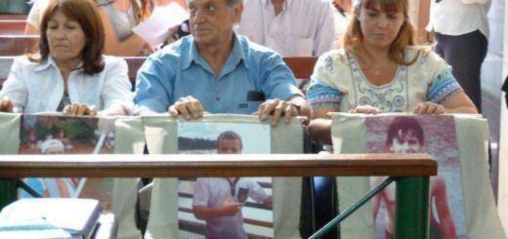 Tragedia del Paran�, el juicio: el organizador declar� que nadie le dijo que las barcazas eran un peligro para los nadadores