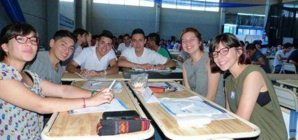 Unos 2500 alumnos compiten en Posadas en las Olimpiadas de Construcci�n y Electromec�nica