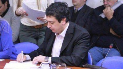Sacca propone que Naci�n forme a los docentes de todo el pa�s