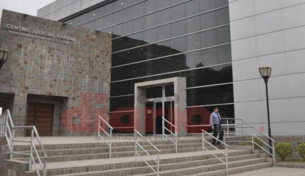 Acuchillaron y patearon en los genitales a un joven