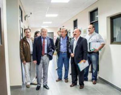 Inza se reuni� con autoridades de la UNICEN y el CIC 
