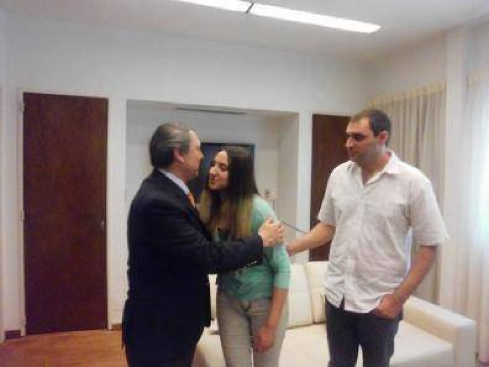 Caso Marisol |El Ministro Casal recibió a Sergio y Celene Rachit con sus abogados