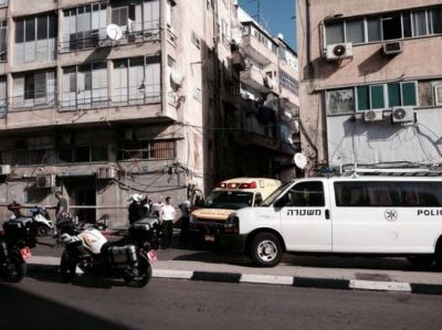 Apu�alan a un soldado israel� en Tel Aviv