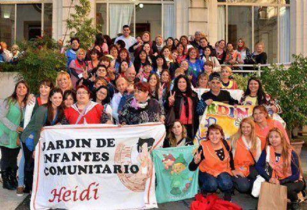 Exigiendo el t�tulo docente, Provincia promulg� la Ley de Jardines Comunitarios 