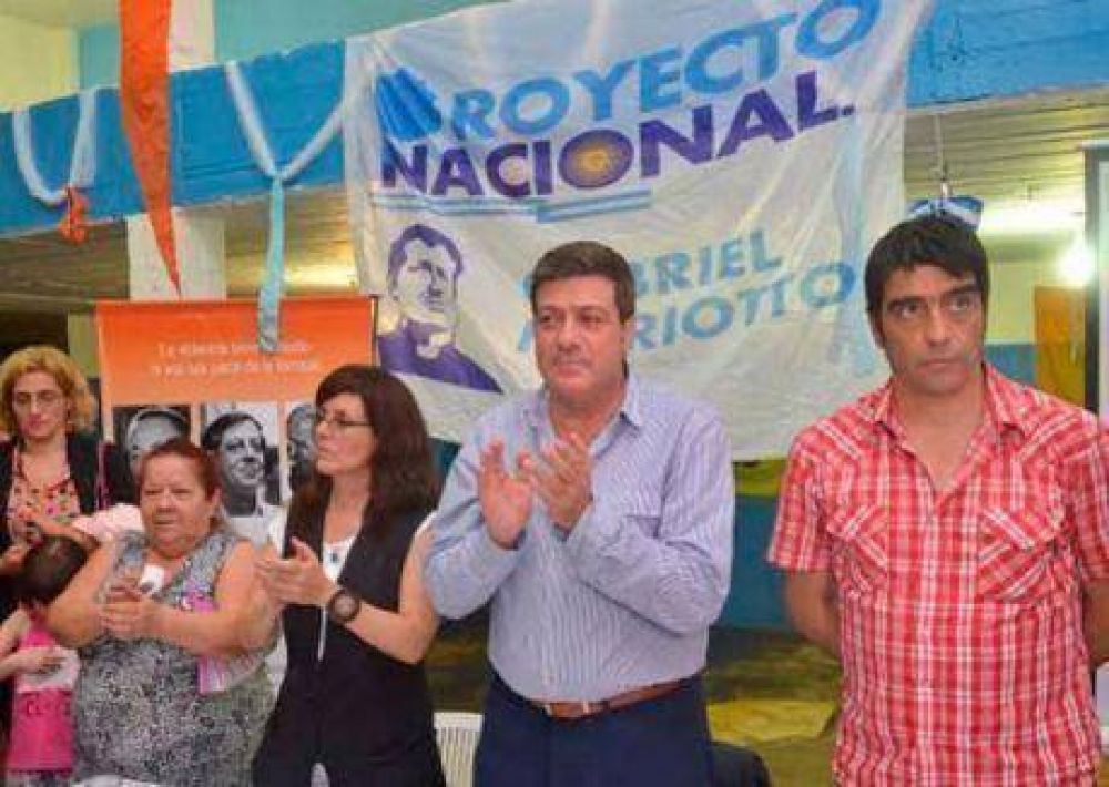 Mariotto inaugur� las jornadas sobre la No Violencia y destac� que �la seguridad se tiene que abordar con educaci�n, inclusi�n e integraci�n�