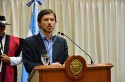 Augusto Costa firm� convenios con m�s de 100 comercios de Salta