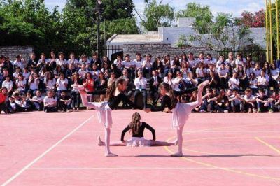 La marat�nica gira institucional de Poggi durante el martes