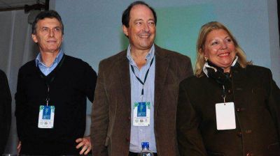 Macri no descart� competir en las PASO con Sanz y Carri�