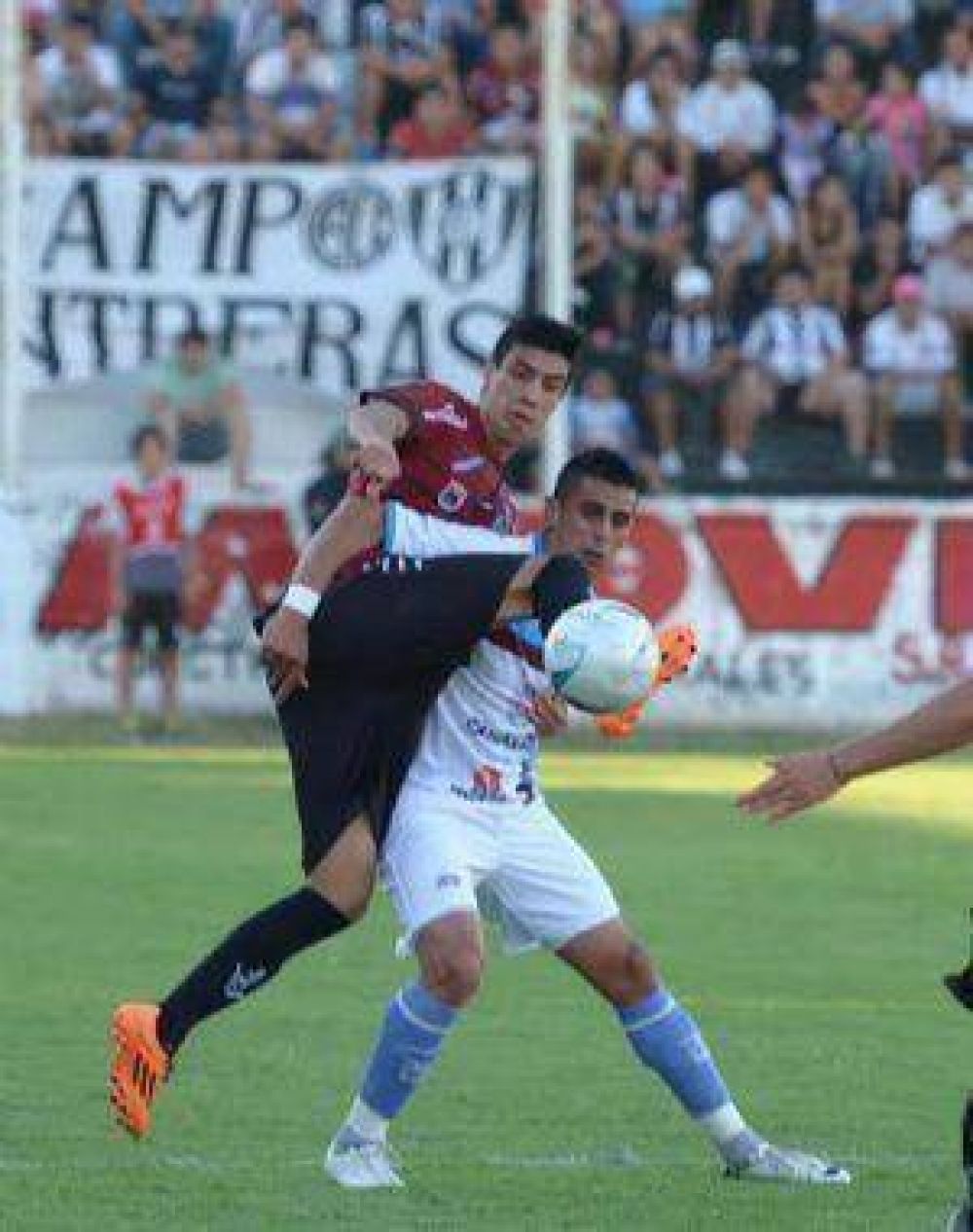 Aconquija desempata con Central C�rdoba