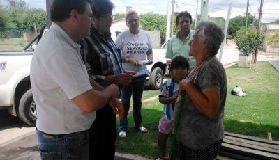Aparicio recorri� obras el�ctricas y se reuni� con vecinos