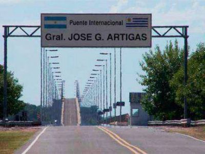 Detectaron contrabando de ropa en el puente Col�n-Paysand�