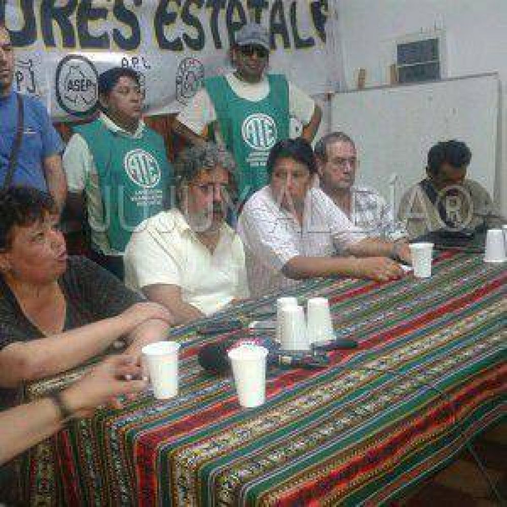 Crisis institucional en Jujuy: el gobierno de Fellner se niega a dar soluciones y se agudiza el conflicto con los gremios