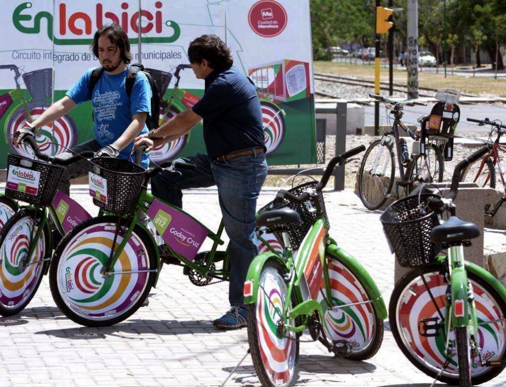 Capital y Godoy Cruz prestar�n bicicletas en tres meses
