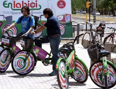 Capital y Godoy Cruz prestar�n bicicletas en tres meses