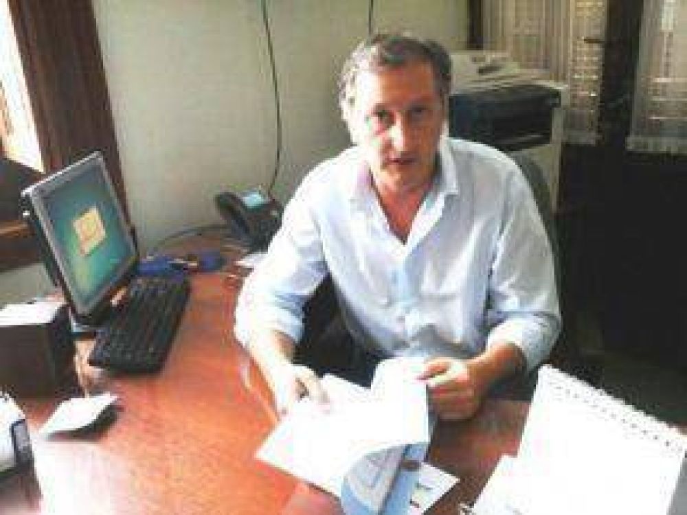 Pollarolli dio su versi�n sobre el pedido de licencia de Julio Giaccone