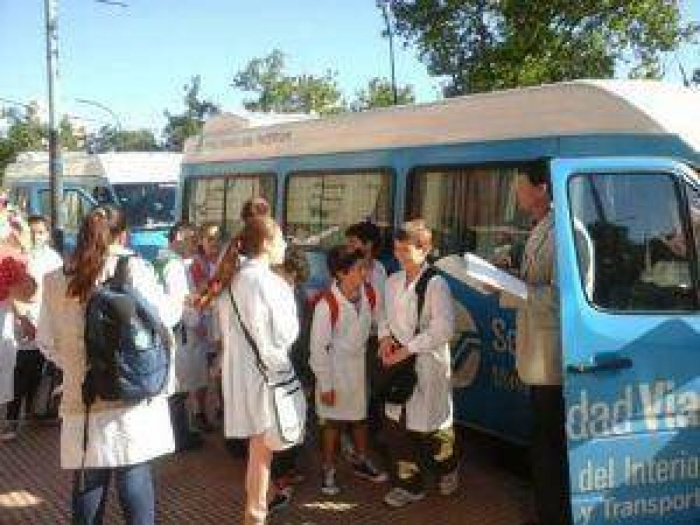 Alumnos de Moquehu� visitaron Casa Rosada y el Museo del Bicentenario