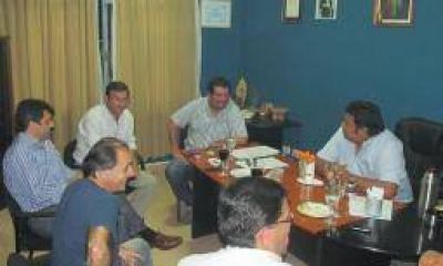 Intendentes bederistas salen a marcar la cancha de cara al 2015